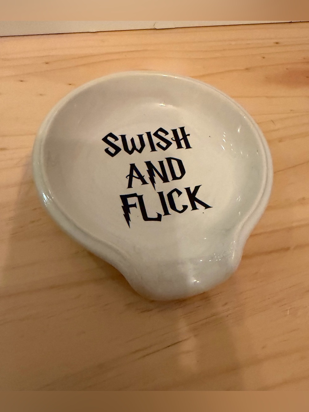 Lenny Mud Swish and Flick Spoon Rest Holder